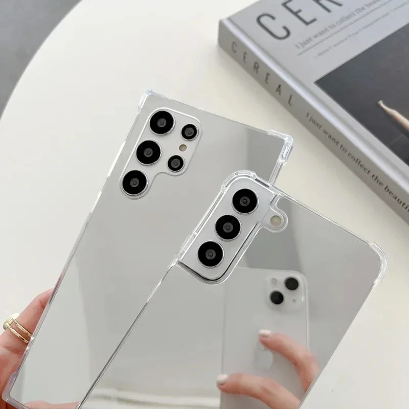 Cover per Telefono a Specchio  - Samsung Galaxy A55 recensione e prezzo
