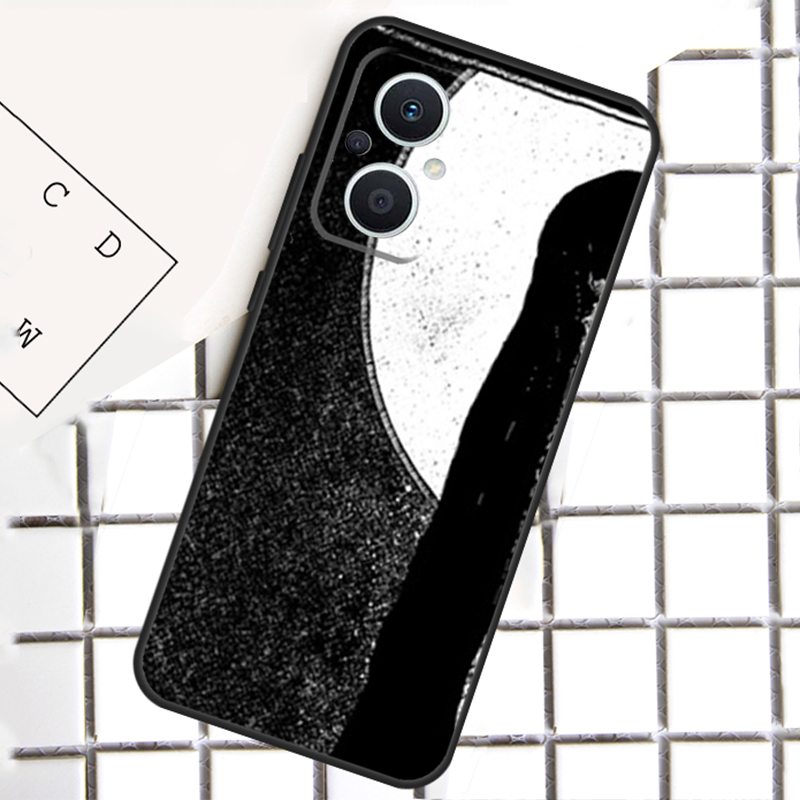 Custodia a tema gotico con mot - Oppo Reno 12 recensione e prezzo